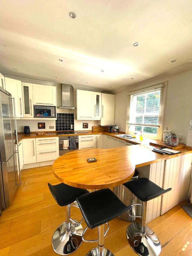 Sunny 2 Bedroom, 2 Bathroom Apartment With Roof Terrace London Eksteriør bilde