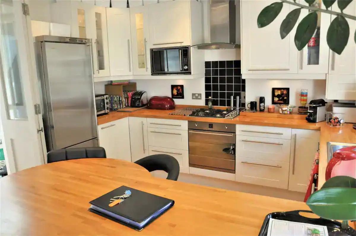 Sunny 2 Bedroom, 2 Bathroom Apartment With Roof Terrace London Eksteriør bilde
